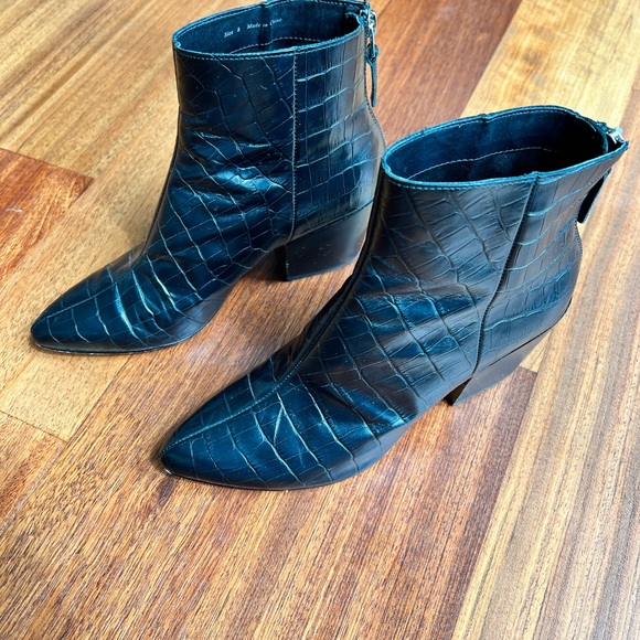 Dolce Vita Coltan Croc Heeled Leather Ankle Bootie Black - Picture 2 of 7